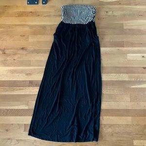 Black strapless maxi dress with pockets and stripes